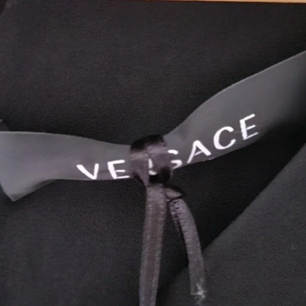 Versace Medusa Long Sleeve Size 8 Midi Dress - Picture 15 of 16